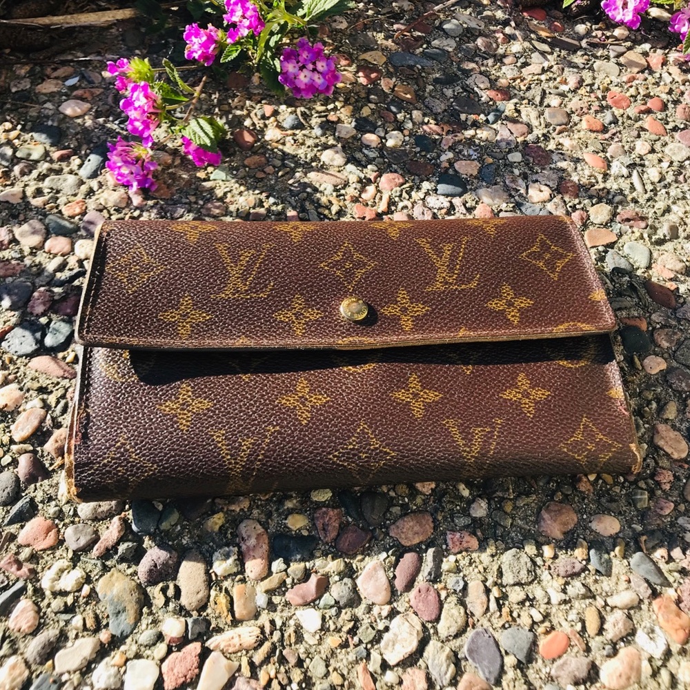 AUTH Louis Vuitton International Wallet MB0031
